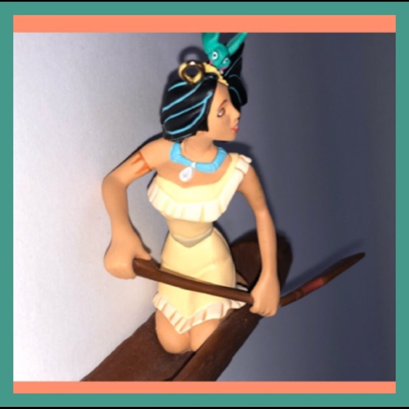 Disney’s Pocahontas Ornament, Hallmark 1995 - Picture 2 of 4